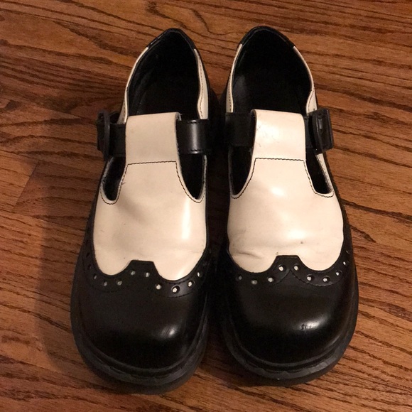 dr martens mary janes size 7
